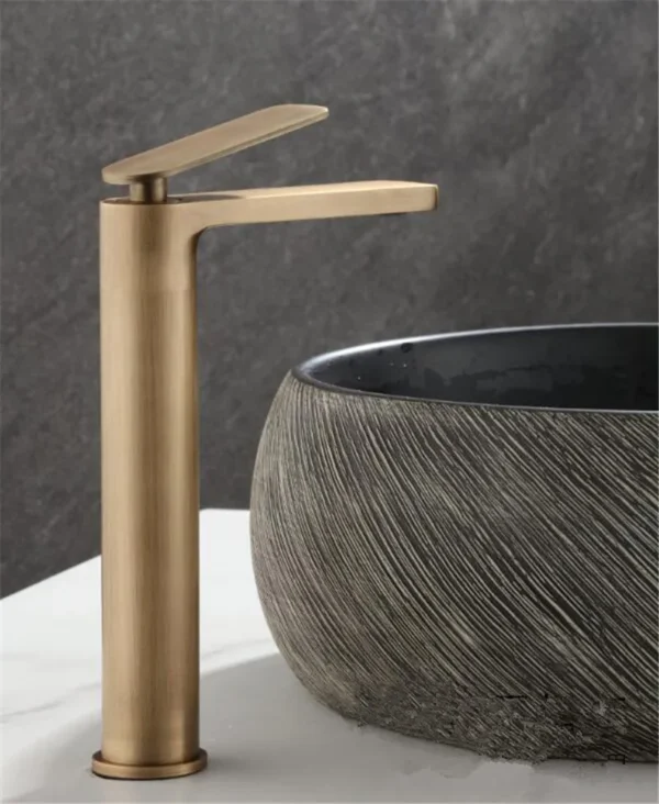 Basin Faucets Antique Bronze Bathroom Faucet Hot & Cold Brass Bathroom Sink Faucet Deck Mounted Lavotory Faucet  Mixer Water Tap