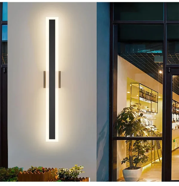 S2da1baee5e4e43a7946a0f01e94948e8i.webp Outdoor Porch Light Waterproof Rust Resistant Stainless Steel Sconces Black Long-strip Style Lighting Fixture