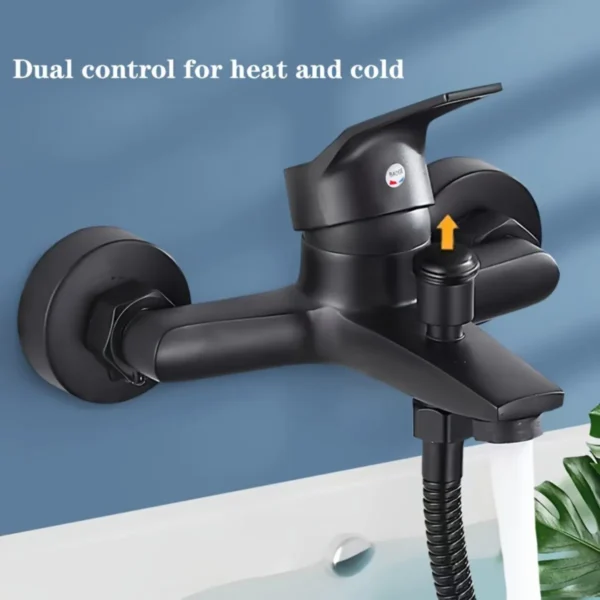 Shower Faucet Made of Alloy Material, Wall-Mounted Triple Mixer Faucet, Comfortable to Hold, Suitable for Home Bathroom