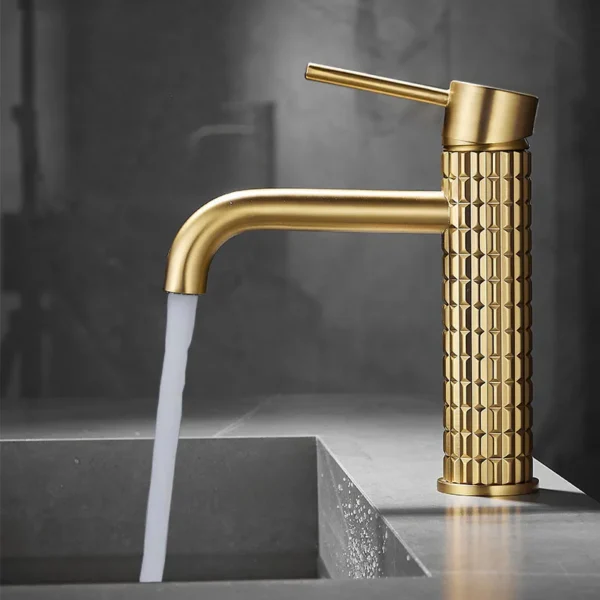 Brush Gold Basin Faucet Chrome Hot and Cold Mixers Wash Basin Faucet Taps Black Basin Faucets