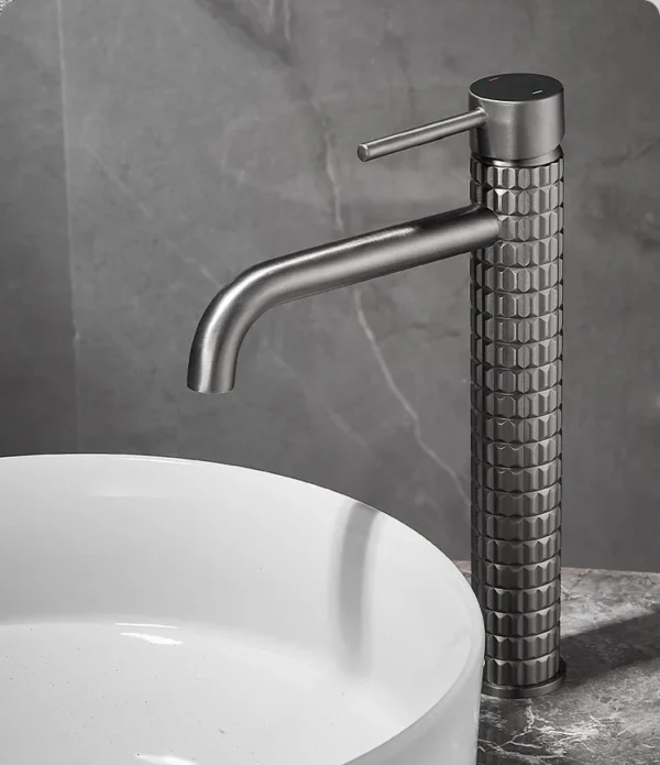 Brush Gold Basin Faucet Chrome Hot and Cold Mixers Wash Basin Faucet Taps Black Basin Faucets