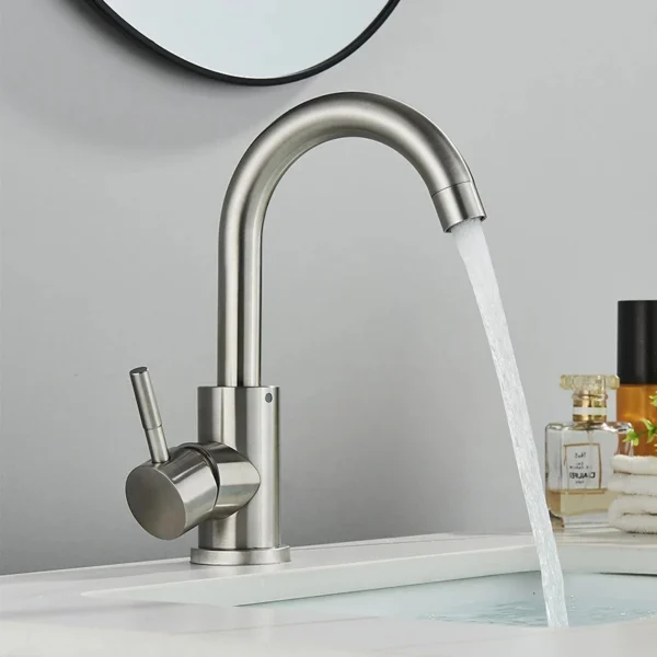 Bathroom Basin Faucet Hot and Cold Wash Mixer Faucet 360 Rotating Sink Faucet Bathroom Single Handle Faucet 304 Stainless Steel